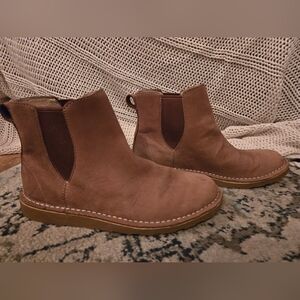 L.L. Bean Stonington Chelsea Boots Women's 11